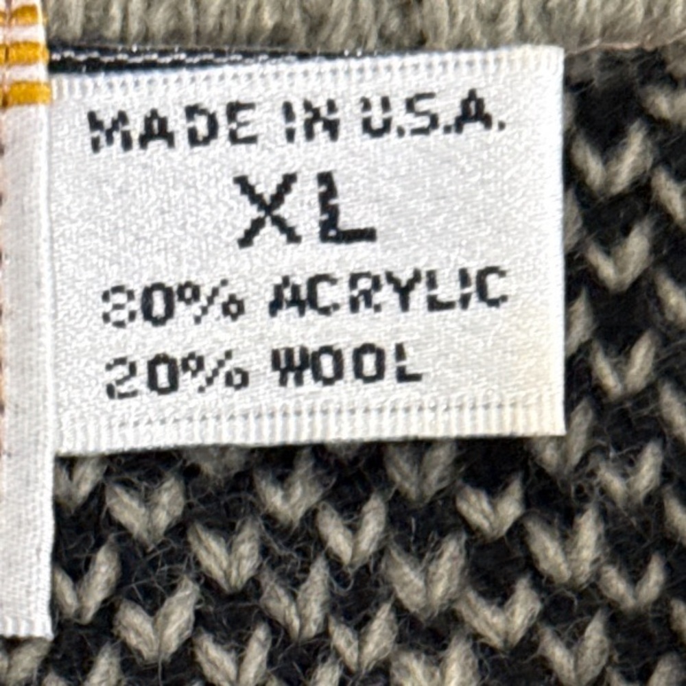 Vintage 80s London Fog Geometric Knit Crewneck Sweater, Size XL. - Picture 6 of 16